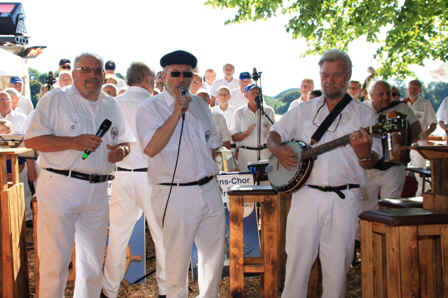 2012_08_01_H_Maschseefest_Veermaster_Hans_Hans-Gerd mit "John Kanaka"